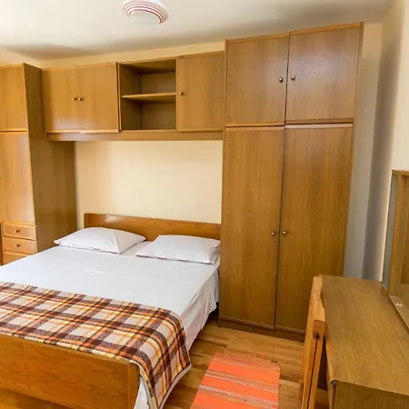 Apartment Smiljan Primosten