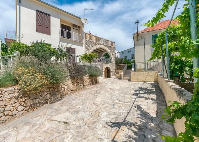 Smiljan * Primošten